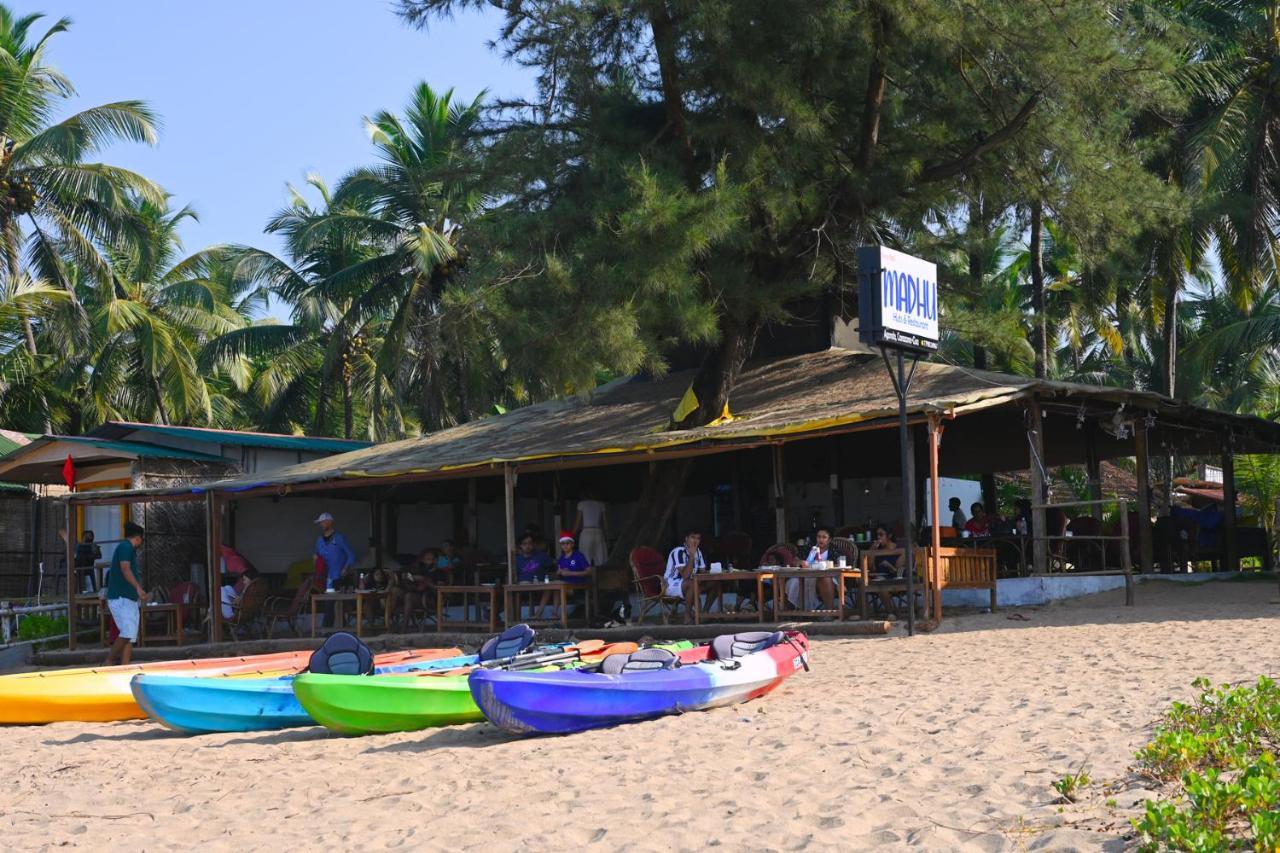 Madhu Huts Agonda Hotel Exterior photo